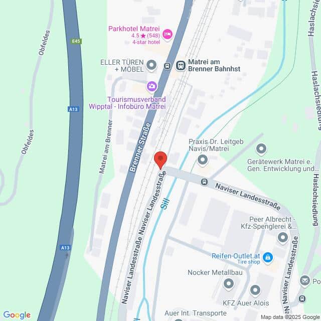 Lehrlingsportal.at Karte der Brenner Straße in Matrei am Brenner, Österreich, mit eingezeichneten Geschäften und Sehenswürdigkeiten in der Nähe, darunter ein Parkhotel und ein Bahnhof.