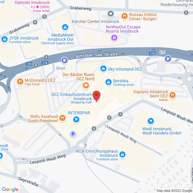 Lehrlingsportal.at Karte eines Einkaufszentrums in Innsbruck mit nahegelegenen Standorten wie McDonald's, Vapiano, Shell und IKEA. Straßennamen und verschiedene Ladensymbole sind in der Umgebung sichtbar.