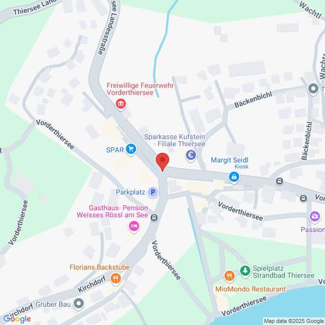 Lehrlingsportal.at Karte mit einem Abschnitt von Vordere Thiersee, mit Unternehmen wie SPAR, Sparkasse Kufstein und Gasthaus-Pension Weißes Rössl am See, mit Straßen, Parkplätzen und einer Feuerwache.