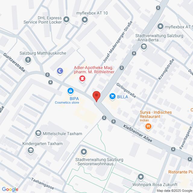 Lehrlingsportal.at Kartenansicht einer Straßenkreuzung in Salzburg, Österreich, mit nahegelegenen interessanten Punkten wie einer Apotheke, einem Supermarkt und einem Restaurant.