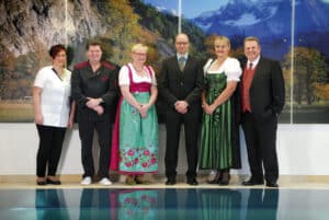Gruppenfoto Team des Almdorf Reiteralm