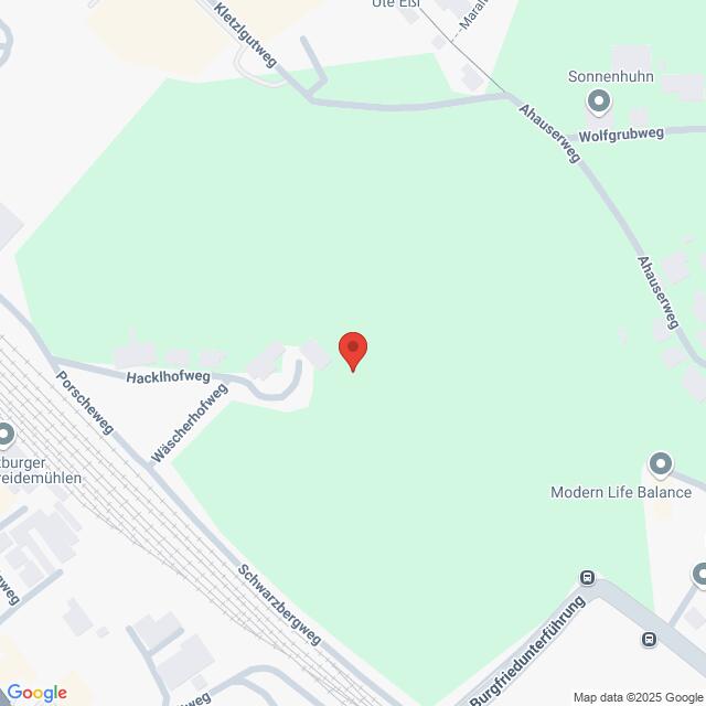 Lehrlingsportal.at Eine Karte, die eine Stecknadel zeigt, die am Hacklhofweg, umgeben von Parks und Wegen, in der Nähe des Schraderwegs und des Porchewegs in einem städtischen Gebiet abgelegt wurde.