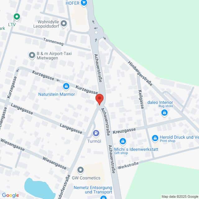 Lehrlingsportal.at Straßenkarte mit der Kreuzung von Achauerstraße, Kurzegasse, Langgasse und Kreuzgasse sowie eingezeichneten Geschäften und Sehenswürdigkeiten in der Nähe.