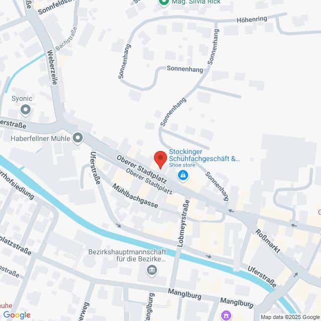 Lehrlingsportal.at Eine digitale Karte, die den Standort des Schuhgeschäfts Stockinger Schuhfachgeschäft & Orthopädie zeigt, markiert mit einer roten Stecknadel in einer Stadt mit beschrifteten Straßen und nahegelegenen Sehenswürdigkeiten.