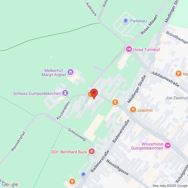 Lehrlingsportal.at Karte von Schloss Gumpoldskirchen und den umliegenden Straßen in Gumpoldskirchen, Österreich, mit eingezeichneten Hotels, Geschäften und einem Parkplatz in der Nähe.