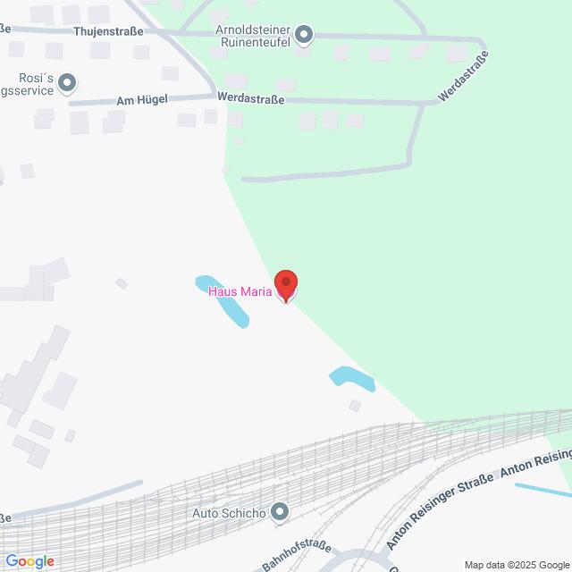 Lehrlingsportal.at Die Karte zeigt die Lage von Haus Maria in der Nähe der Werdestraße und der Anton-Reisinger-Straße, mit Teichen und Bahngleisen in der Nähe.