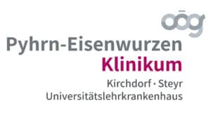 Lehrlingsportal.at Logo des Pyhrn-Eisenwurzen Klinikums mit dem Text "Kirchdorf - Steyr Universitätslehrkrankenhaus" und dem OÖG-Symbol in der oberen rechten Ecke.