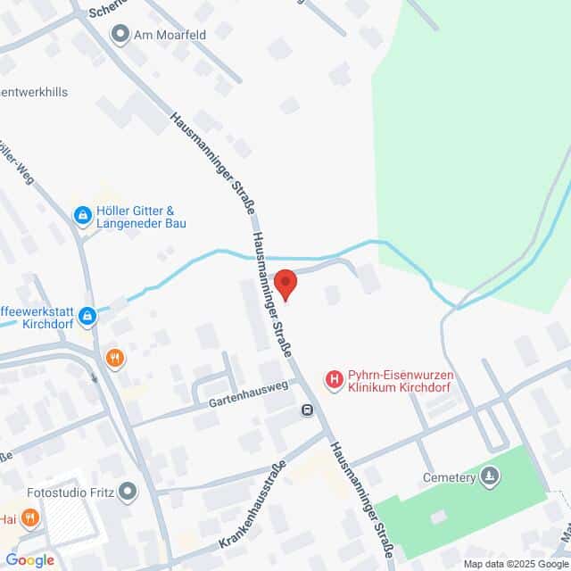 Lehrlingsportal.at Eine Karte, die die Hausmanninger Straße und die umliegenden Straßen in Kirchdorf, Österreich, zeigt, mit einem roten Standortmarker in der Nähe des Zentrums.