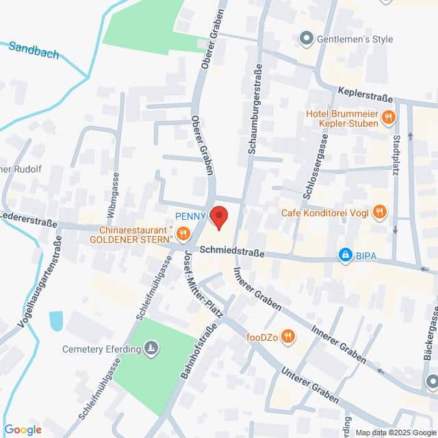 Lehrlingsportal.at Karte eines Teils von Eferding, Österreich, mit beschrifteten Straßen, Unternehmen und Sehenswürdigkeiten wie einem Friedhof, Hotels, Restaurants und Geschäften.