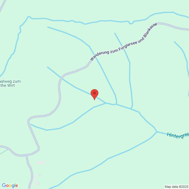 Lehrlingsportal.at Karte mit einer roten Markierung, die einen Standort in der Nähe der "Wanderung zum Furglersse und Blaissee" anzeigt, wobei mehrere sich kreuzende Straßen und Wege sichtbar sind.