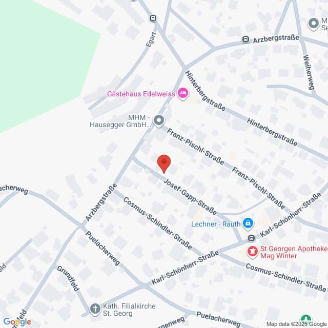 Lehrlingsportal.at Eine digitale Karte, die Straßen und Orte in einem Viertel zeigt, zentriert auf einen roten Standortmarker an der Josef-Gapp-Straße. Zu den Sehenswürdigkeiten in der Nähe gehören eine Apotheke und eine Kirche.
