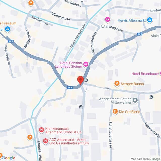 Lehrlingsportal.at Eine Karte mit Straßen und Wahrzeichen in Altenmarkt, Österreich, mit einer roten Standortmarkierung an der Kreuzung Obere Marktstraße und Schmiedgasse.