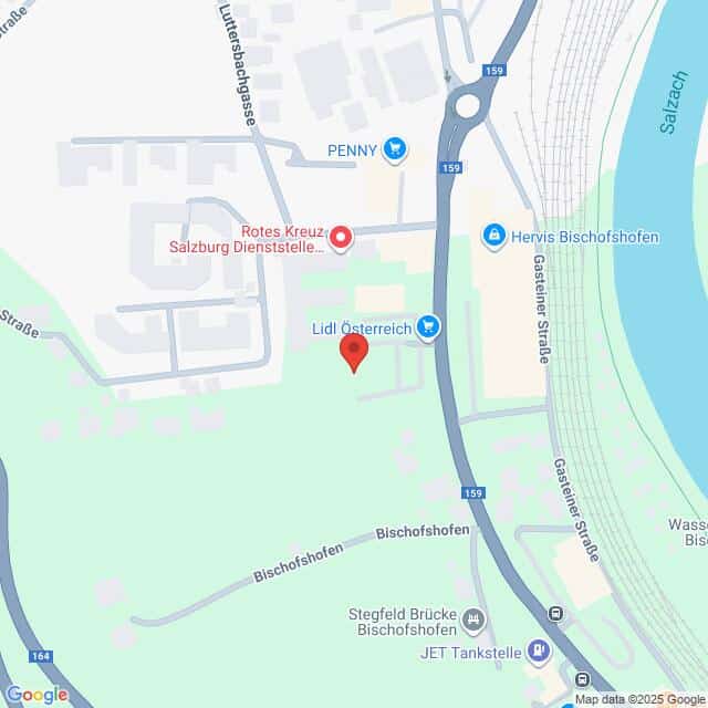 Lehrlingsportal.at Eine Karte, die den Standort von Lidl Österreich in Bischofshofen, Österreich, in der Nähe des Flusses Salzach zeigt, mit Beschriftung der nahe gelegenen Geschäfte und Straßen.