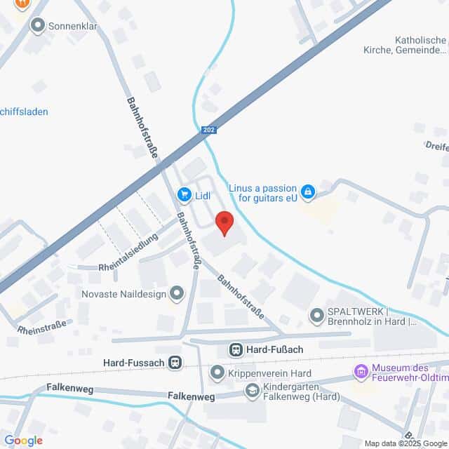 Lehrlingsportal.at Die Karte zeigt einen Ausschnitt von Hard, Österreich, mit der Bahnhofstraße und nahegelegenen Geschäften, Straßen und Sehenswürdigkeiten wie Lidl, Novaste und dem Museum Feuerwehr-Oldtimer.