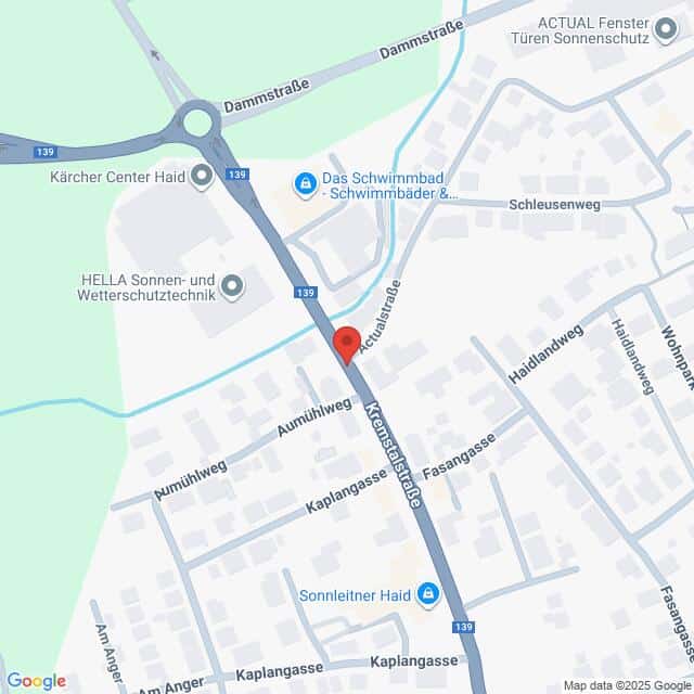 Lehrlingsportal.at Karte der Kreuzung von Kreuzstraße und Dammstraße in Haid, mit Beschriftung der umliegenden Geschäfte und Wohnstraßen.