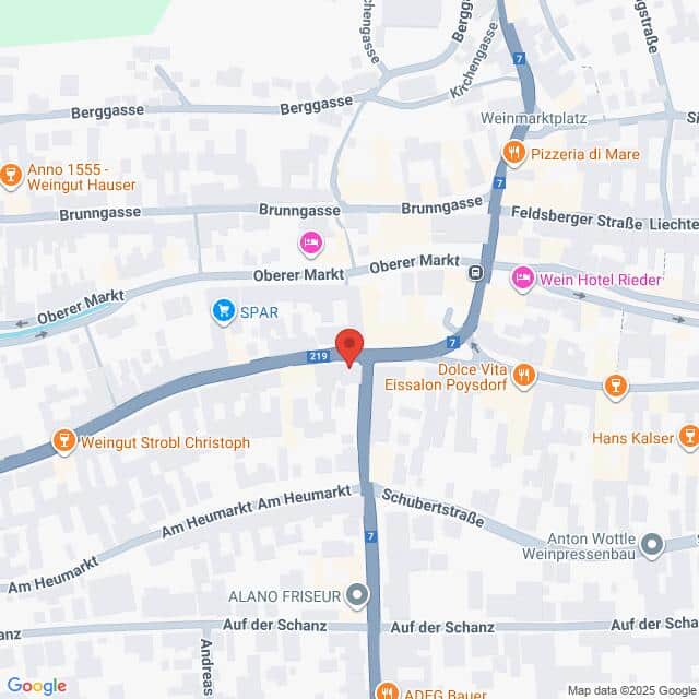 Lehrlingsportal.at Eine Karte, die einen zentralen Ort in einer Stadt zeigt, mit beschrifteten Straßen, Unternehmen und Sehenswürdigkeiten, die durch eine rote Stecknadel gekennzeichnet sind.