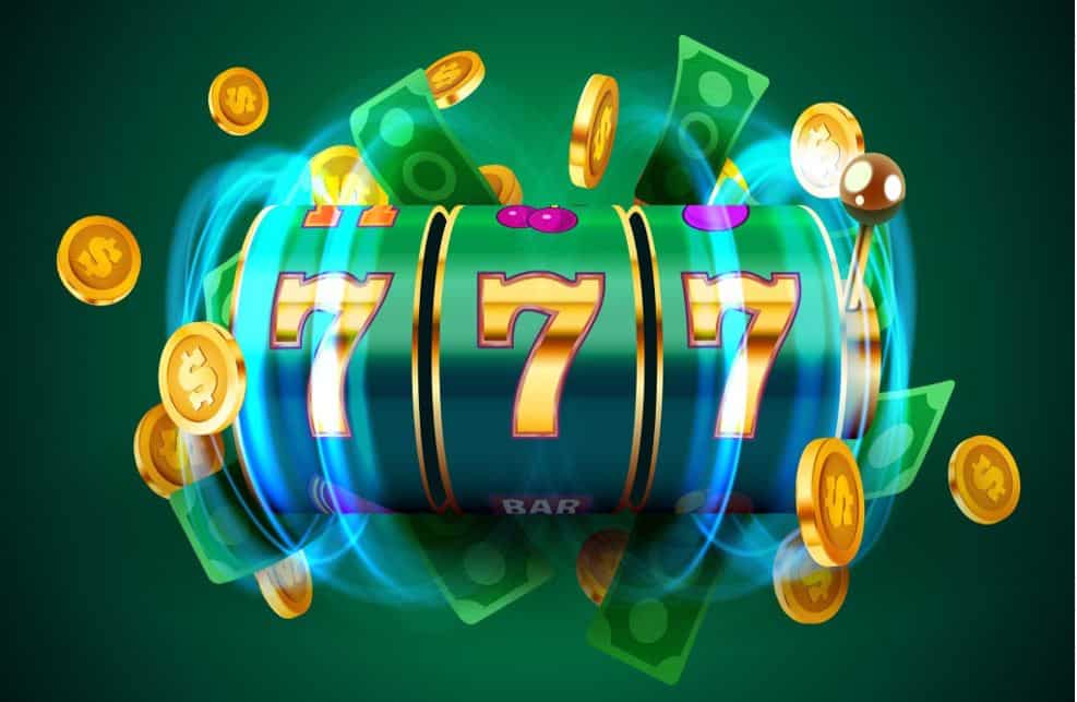 Lehrlingsportal.at Ein Spielautomat zeigt drei Siebenen an, wobei Münzen und Scheine vor einem grünen Hintergrund herausfliegen, was einen Jackpot-Gewinn symbolisiert.