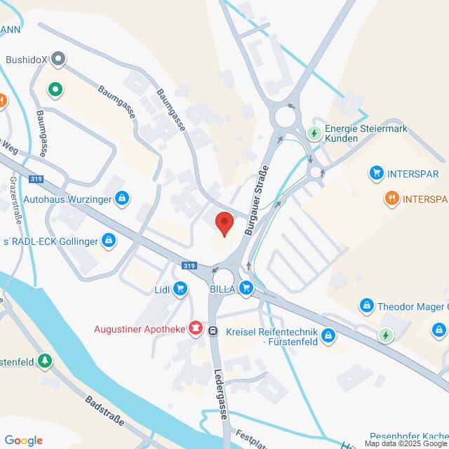 Lehrlingsportal.at Eine Karte, die die Kreuzung mehrerer Straßen in Fürstenfeld, Österreich, zeigt, mit Markierungen für Geschäfte, Apotheken und Supermärkte.