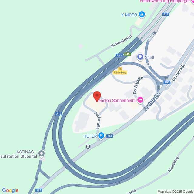 Lehrlingsportal.at Karte der Dorfstraße in der Nähe der A13 in Schönberg im Stubaital, Österreich, mit Markierungen für die Pension Sonnenheim, HOFER, Shell und nahe gelegene Straßen.