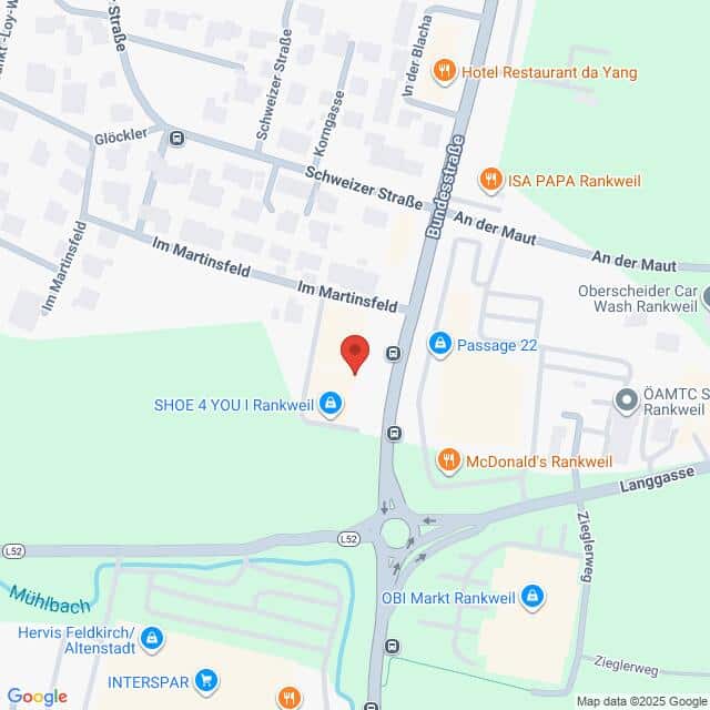 Lehrlingsportal.at Die Karte zeigt einen Ausschnitt von Rankweil, Österreich, mit nahegelegenen Geschäften wie McDonald's, SHOES 4 YOU und OBI Markt, mit eingezeichneten Straßen und interessanten Orten.