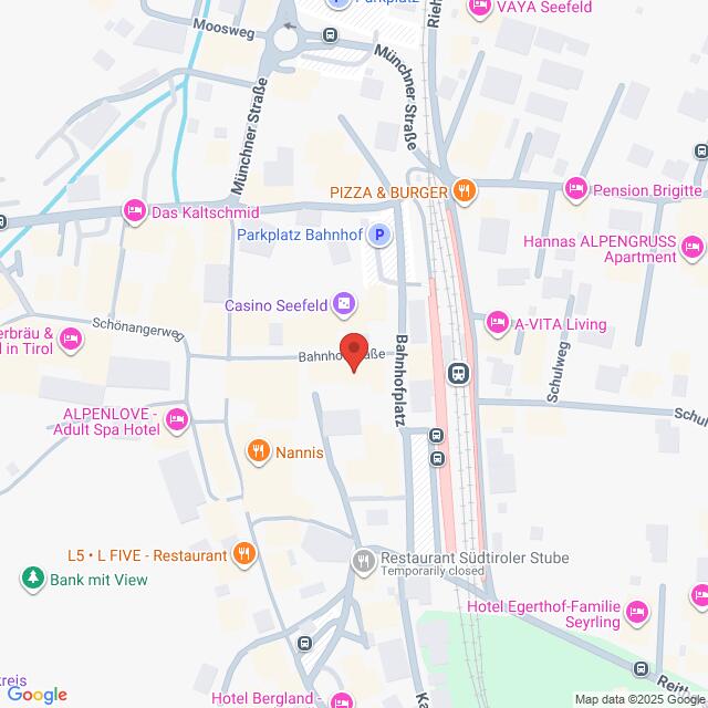 Lehrlingsportal.at Karte des Zentrums von Seefeld in Tirol, Österreich, mit Hervorhebung des Bahnhofplatzes und nahegelegener Sehenswürdigkeiten wie Restaurants, Hotels und dem Casino Seefeld.