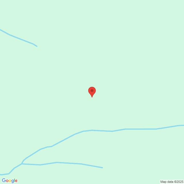 Lehrlingsportal.at Eine Google Maps-Standortnadel ist in einem hellgrünen Bereich mit einigen dünnen blauen Linien markiert, die Straßen oder Flüsse und keine anderen sichtbaren Orientierungspunkte anzeigen.