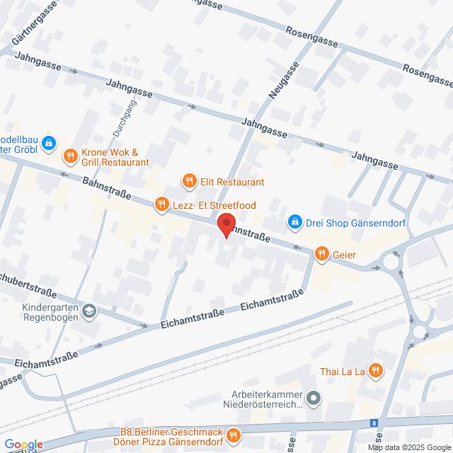 Lehrlingsportal.at Eine Karte, die einen Ausschnitt von Gänserndorf, Österreich, mit Straßen, lokalen Geschäften, Restaurants und Sehenswürdigkeiten zeigt, mit einer roten Standortmarkierung in der Nähe der Bahnstraße.