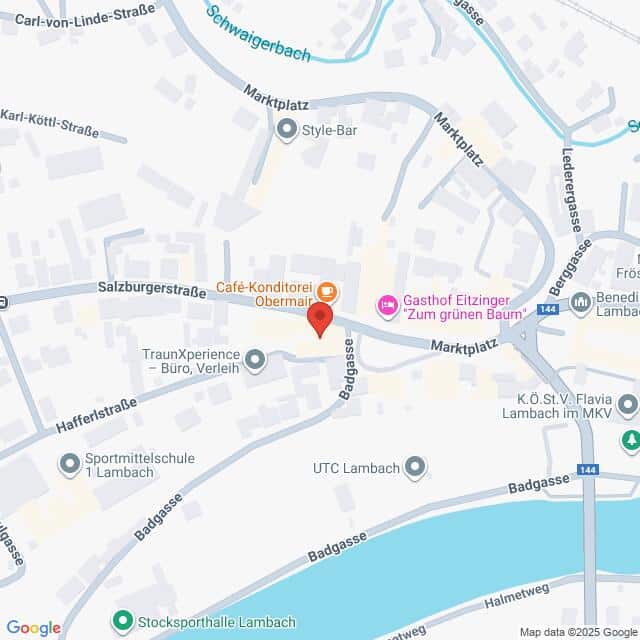 Lehrlingsportal.at Eine digitale Karte, die das Gebiet um die Badgasse in Lambach, Österreich, zeigt, mit verschiedenen Unternehmen und Sehenswürdigkeiten beschriftet.