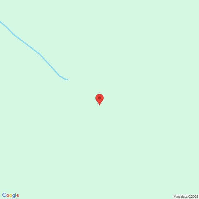 Lehrlingsportal.at Der Screenshot von Google Maps zeigt eine rote Standortnadel in einem hellgrünen Gebiet mit einer dünnen blauen Linie im Nordwesten, was auf einen möglichen abgelegenen oder ländlichen Standort hinweist.