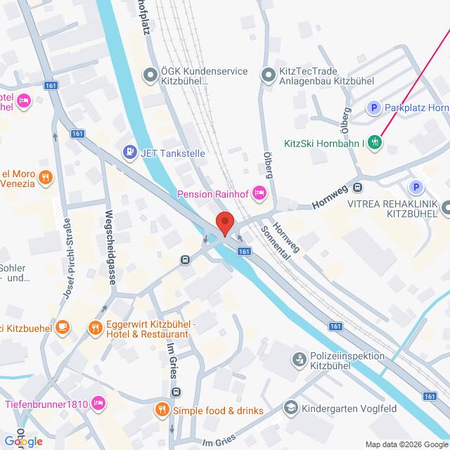 Lehrlingsportal.at Eine Karte zeigt die Lage der Pension Rainhof in Kitzbühel, Österreich, mit nahegelegenen Straßen, Geschäften und Sehenswürdigkeiten.