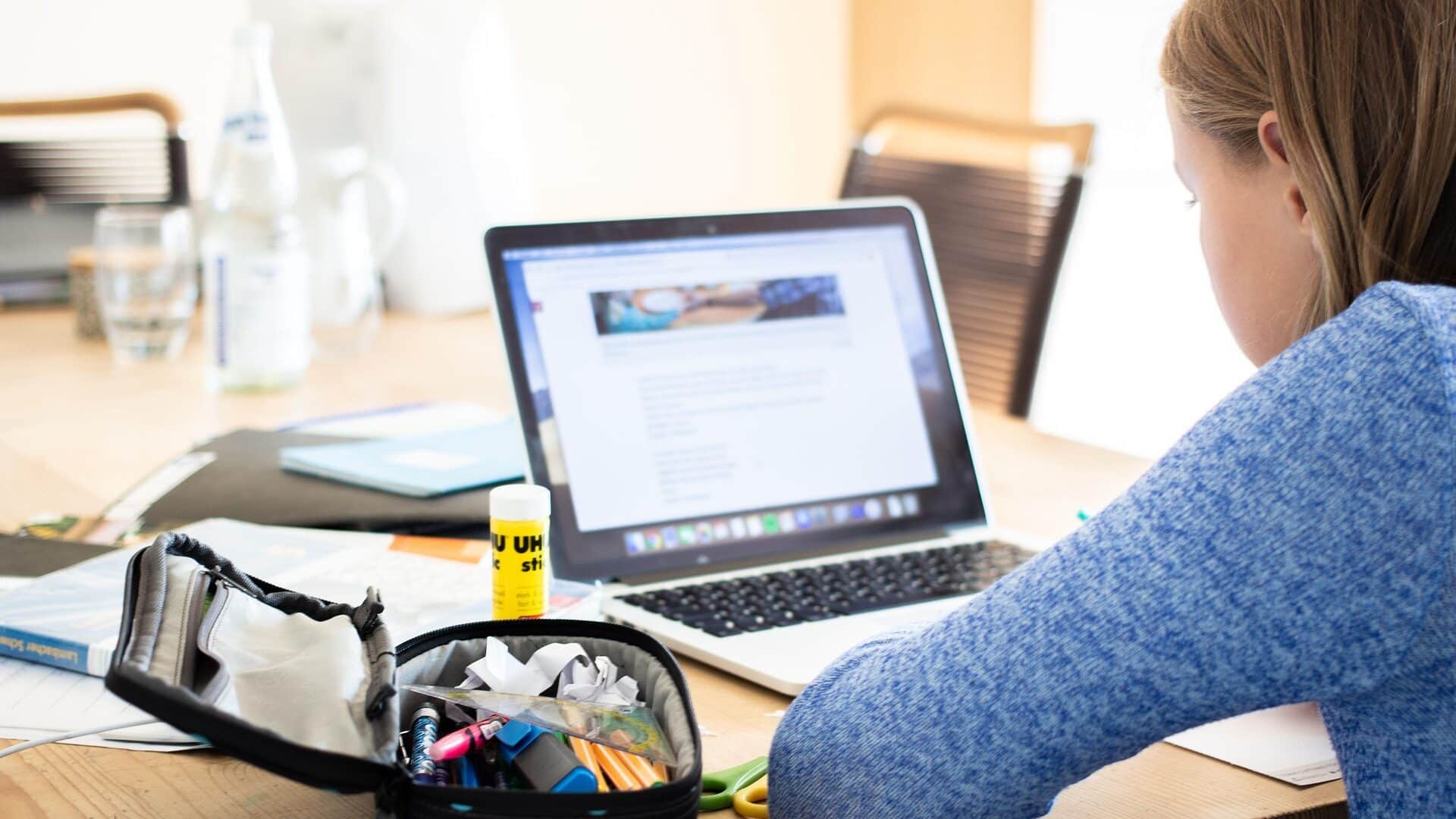 Portraitbild des Newsbeitrag Wie man Schüler und Lehrkräfte im Zeitalter des digitalen Unterrichts schützt auf lehrlingsportal.at