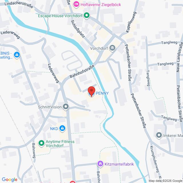 Lehrlingsportal.at Karte, auf der der Standort eines PENNY-Geschäfts in Vorchdorf, Österreich, in der Nähe der Bahnhofstraße und eines Flusses dargestellt ist, wobei die umliegenden Geschäfte und Straßen beschriftet sind.