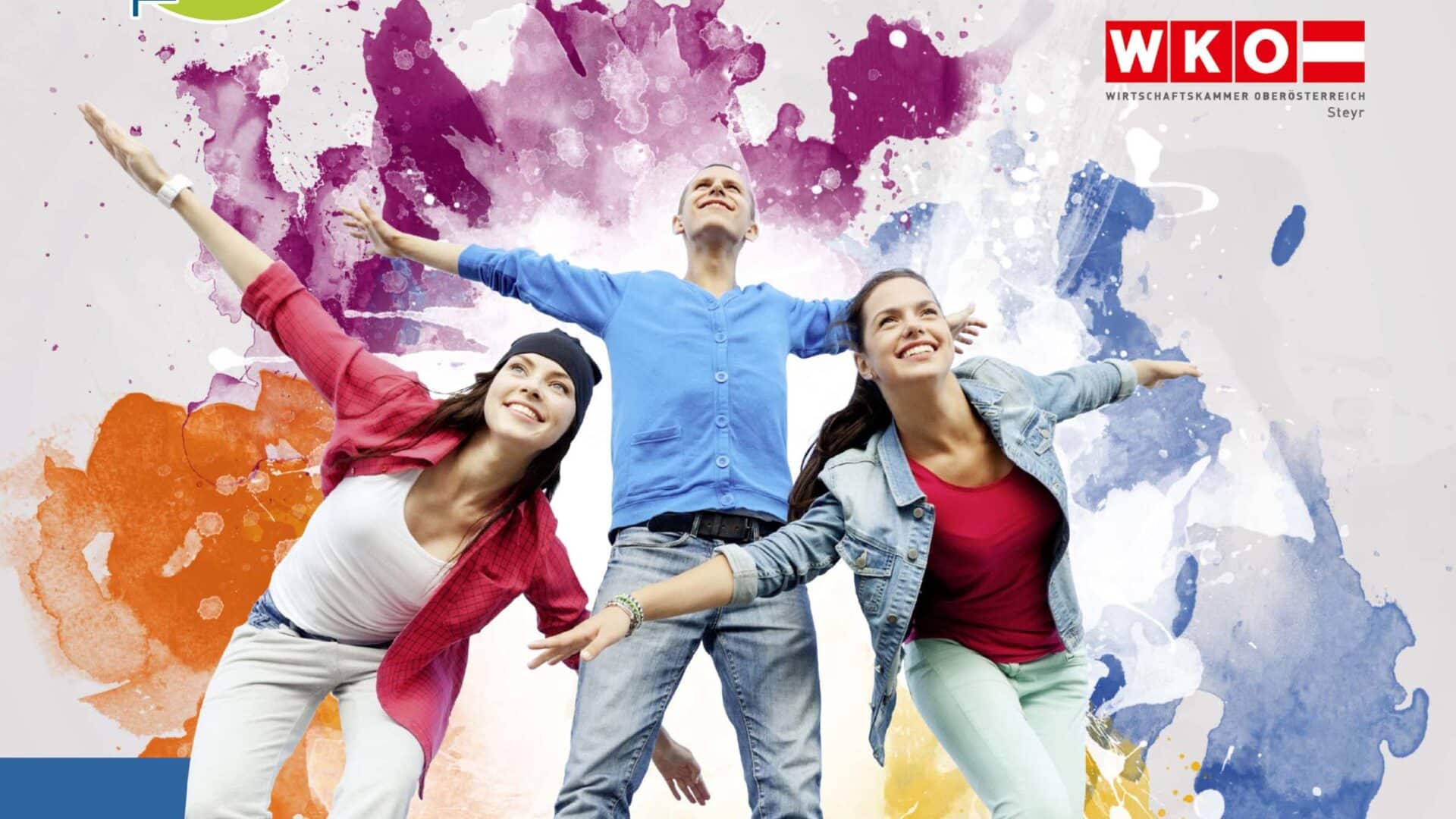 Lehrlingsportal.at Drei junge Menschen, die mit ausgestreckten Armen vor einem bunten Hintergrund lächeln, unter dem Text „FIT4FUTURE MESSE FÜR AUSBILDUNG UND BERUF“ und dem WKO-Steyr-Logo.